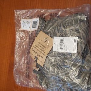 Democracy Shorts 14W NWT